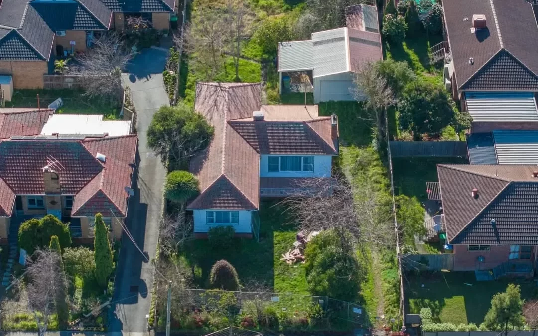 Knockdown and Rebuild? Why Full House Demolition Is the Smart Choice in Older Melbourne Suburbs